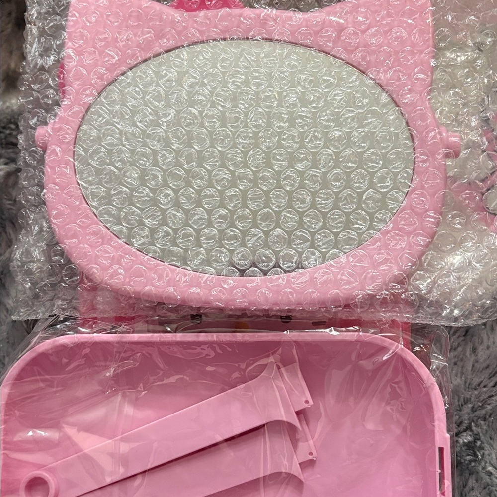 Hello Kitty Bundle - Picture 5 of 15